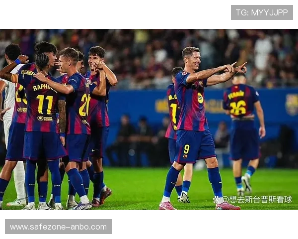 欧冠小组赛激战正酣 皇马巴萨迎关键生死战 曼联复苏态势引关注