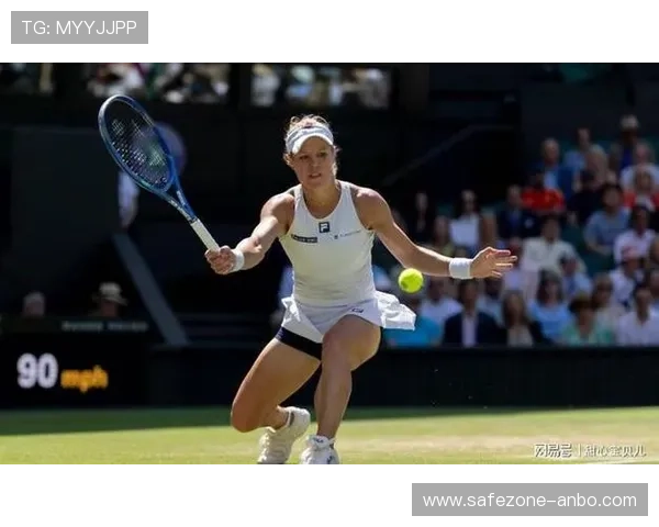 网球界最新动态：顶尖选手激烈对决引发球迷热议